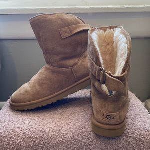Size 6 chestnut color UGG boots